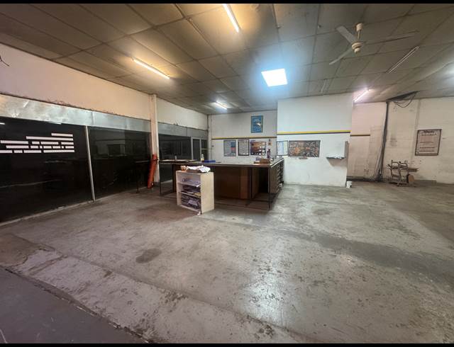 600M² WAREHOUSE TO LET IN WYNBERG