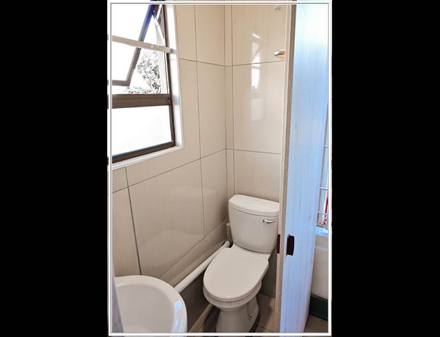 1 bed property to rent in KRUGERSDORP