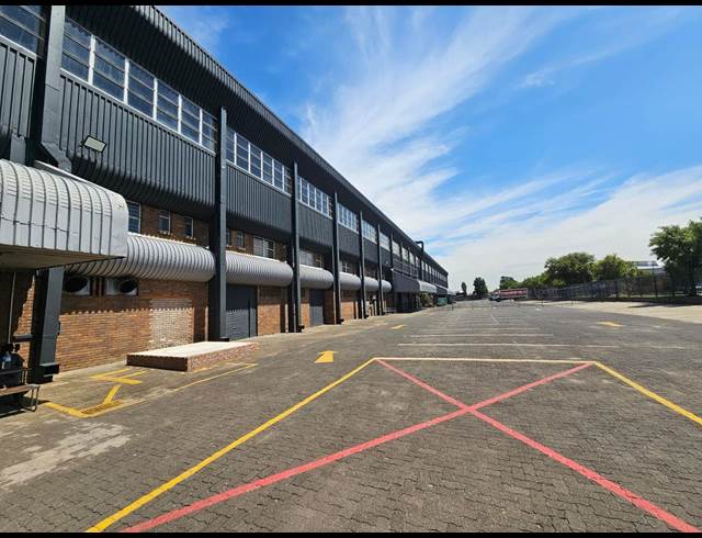26,557M² WAREHOUSE TO LET IN DENVER