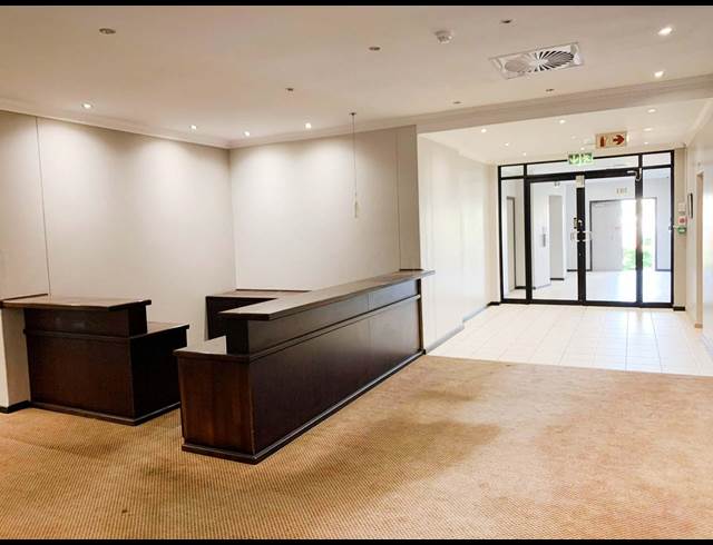 7,435M² OFFICE TO LET IN WYNBERG