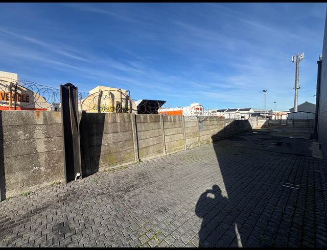 545M² WAREHOUSE TO LET IN BLACKHEATH INDUSTRIAL