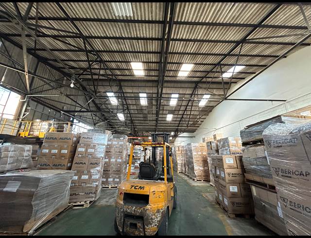 1,240M² WAREHOUSE TO LET IN PAROW INDUSTRIAL