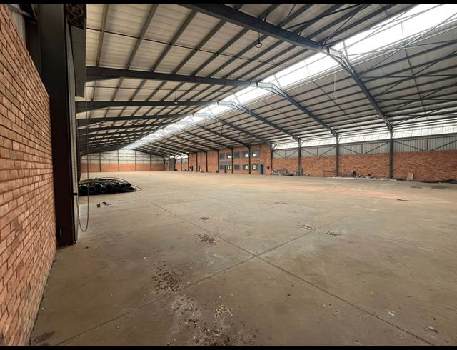 3,200M² WAREHOUSE TO LET IN WITHOK ESTATE