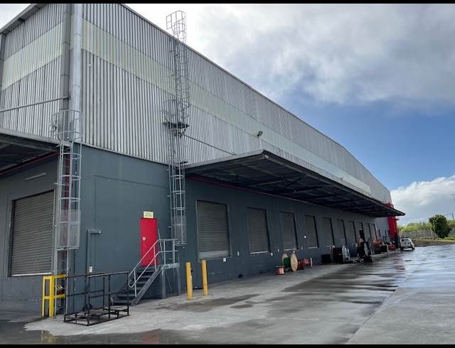 10,548M² WAREHOUSE TO LET IN PAROW INDUSTRIAL
