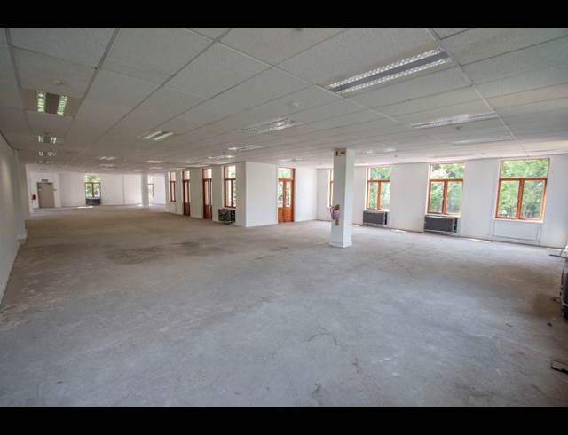 1,263M² OFFICE TO LET IN SANDTON CENTRAL