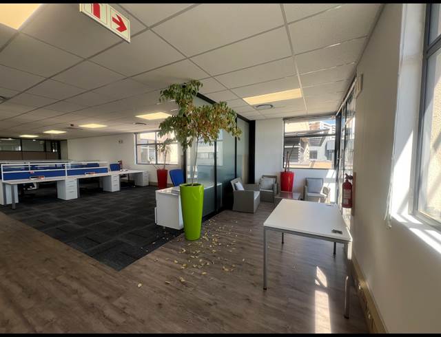 346M² SERVICED OFFICE TO LET IN ILLOVO