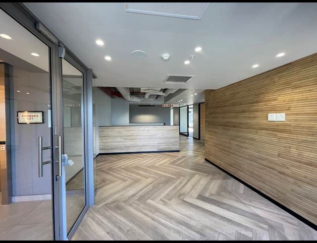 466M² OFFICE TO LET IN DE WATERKANT