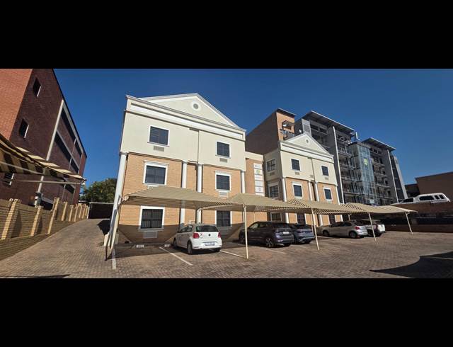 129M² OFFICE TO LET IN NELSPRUIT EXT 1