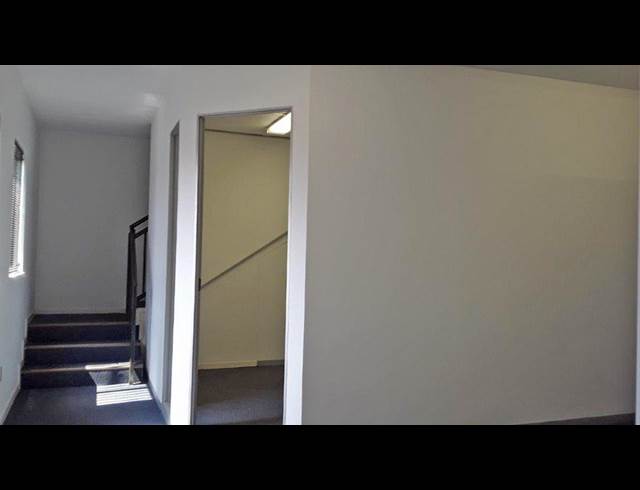 347M² WAREHOUSE TO LET IN OLIVEDALE