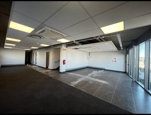 3,503M² FACTORY TO LET IN BLACKHEATH INDUSTRIAL