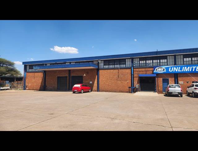 1,350M² WAREHOUSE TO LET IN GEZINA