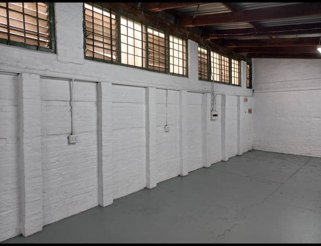 400M² FACTORY TO LET IN WETTON