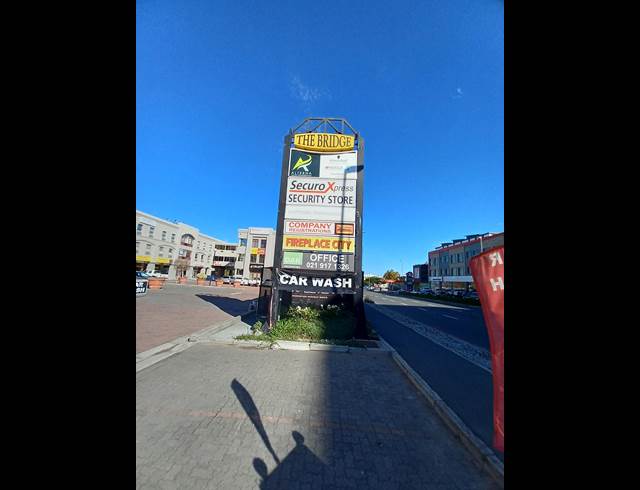 73M² RETAIL TO LET IN BO OAKDALE