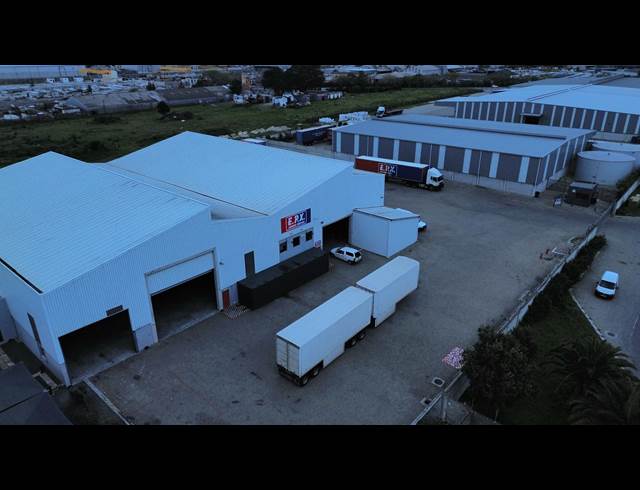 2,350M² WAREHOUSE TO LET IN BLACKHEATH INDUSTRIAL