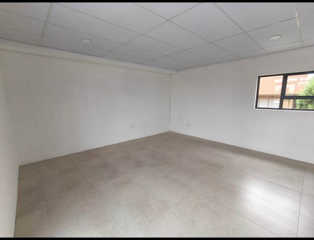 51M² OFFICE TO LET IN NORWOOD