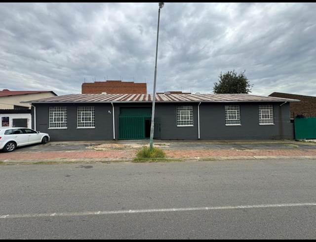 352M² WAREHOUSE TO LET IN BOOYSENS RESERVE