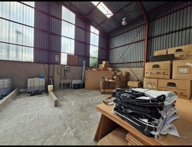 450M² WAREHOUSE TO LET IN KEW