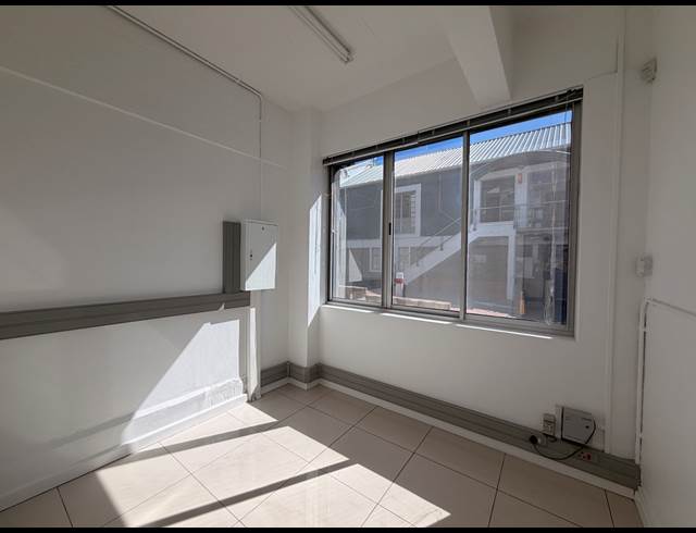 438M² OFFICE TO LET IN GREEN POINT