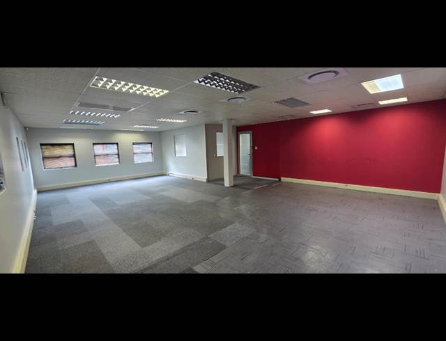 252M² OFFICE TO LET IN NELSPRUIT EXT 1