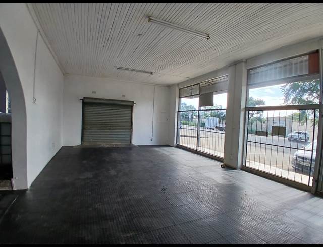 160M² RETAIL TO LET IN WHITE RIVER CENTRAL