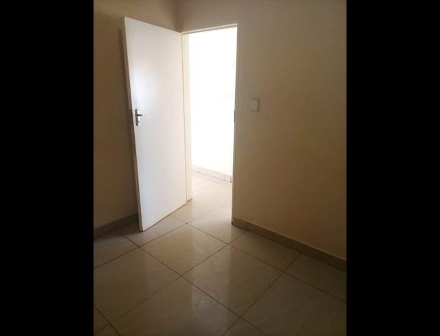 2 bed property to rent in PROTEA GLEN