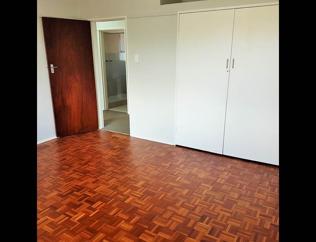 2 bed property to rent in WORCESTER CENTRAL