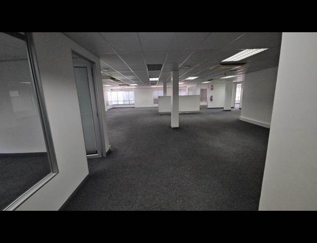 INDUSTRIAL PROPERTY TO RENT IN LINBRO PARK