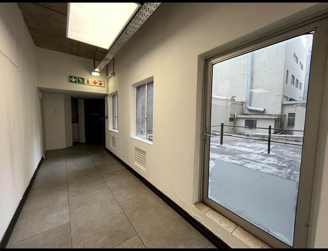 695M² OFFICE TO LET IN CAPE TOWN CITY CENTRE