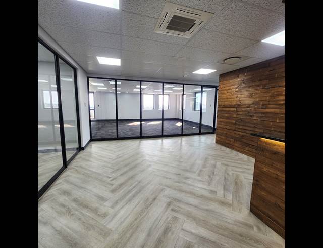691M² OFFICE TO LET IN ROSEBANK