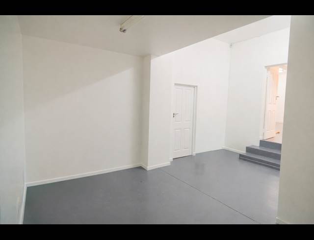 185M² BUSINESS TO LET IN GLENVISTA