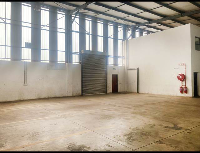 424M² WAREHOUSE TO LET IN KYA SANDS