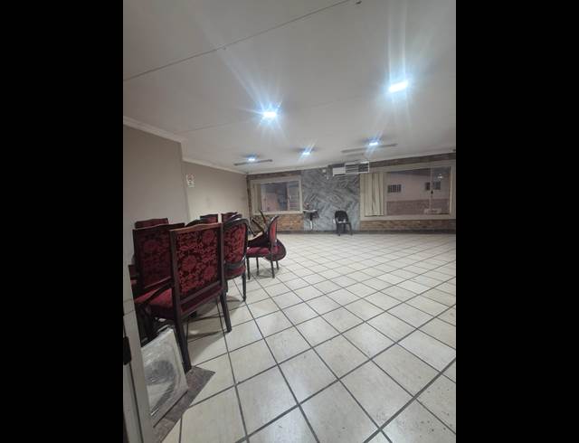 250M² BUSINESS CENTRE TO LET IN PRETORIA WEST