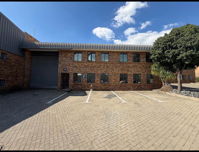 450M² WAREHOUSE TO LET IN HALFWAY HOUSE