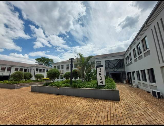252M² OFFICE TO LET IN BRYANSTON