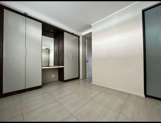 2 BEDROOM PROPERTY TO RENT IN MENLO PARK