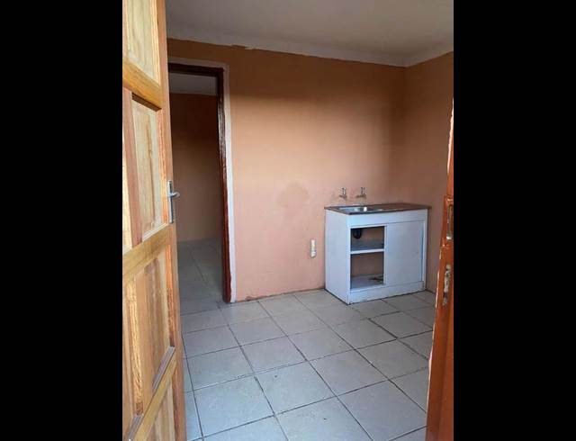 3 BEDROOM PROPERTY TO RENT IN PROTEA GLEN EXT