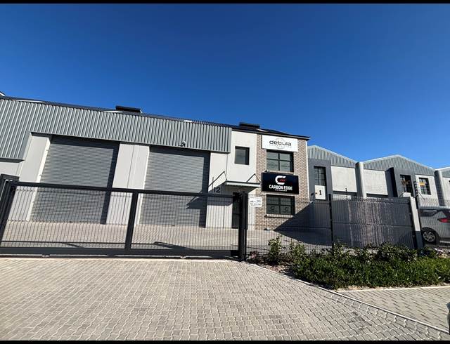 274M² WAREHOUSE TO LET IN FIRGROVE INDUSTRIAL ESTATE