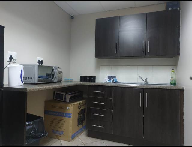 150M² OFFICE TO LET IN TIJGER VALLEI