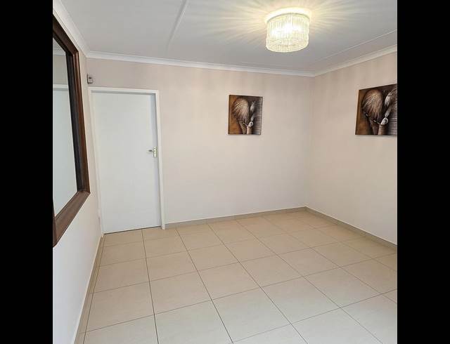 5 BEDROOM PROPERTY TO RENT IN MORELETAPARK