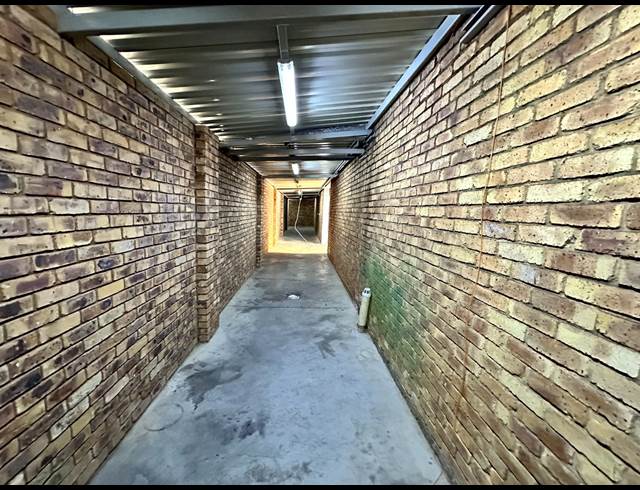 400M² FACTORY TO LET IN ANDERBOLT