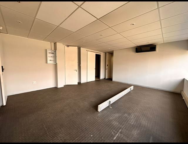 118M² OFFICE TO LET IN ROSEBANK