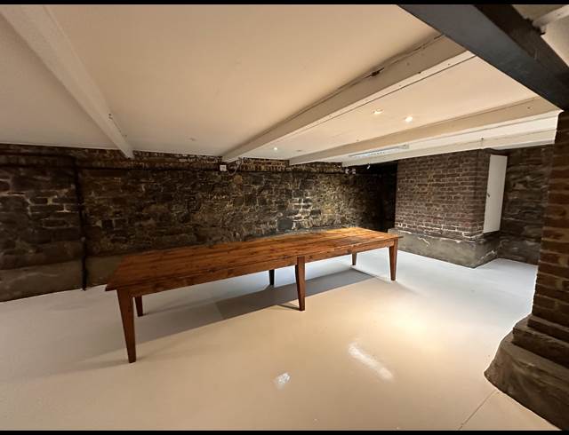 184M² OFFICE TO LET IN WOODSTOCK