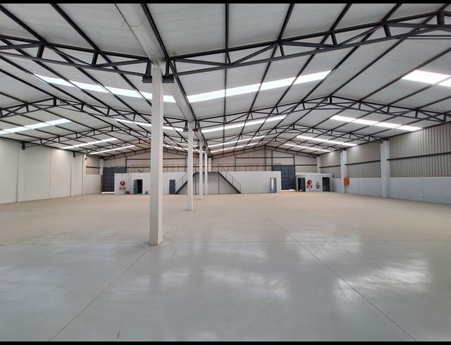 1,094M² WAREHOUSE TO LET IN COSMO BUSINESS PARK