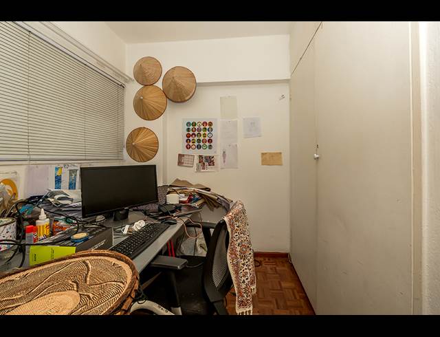 2.5 BEDROOM APARTMENT TO LET IN GREEN POINT