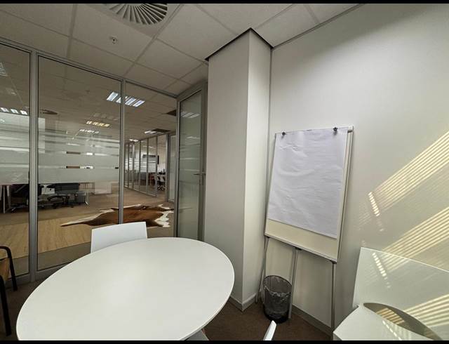 264M² OFFICE TO LET IN UMHLANGA RIDGE