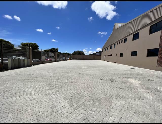 2,408M² WAREHOUSE TO LET IN EPPING INDUSTRIAL