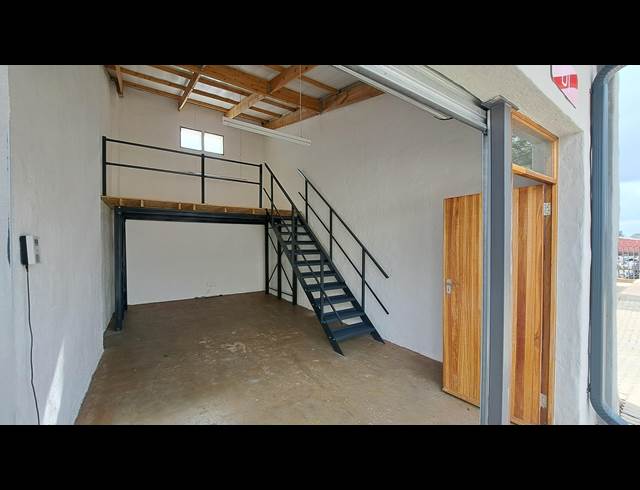 12M² OFFICE TO LET IN WILLOW PARK MANOR