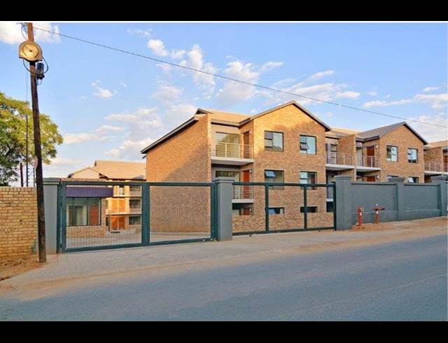 2 BEDROOM PROPERTY TO RENT IN NORTHGATE